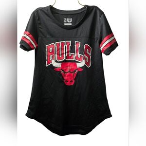 Chicago Bulls NBA Mesh T-Shirt - Women's Size M - Black with Red Logo